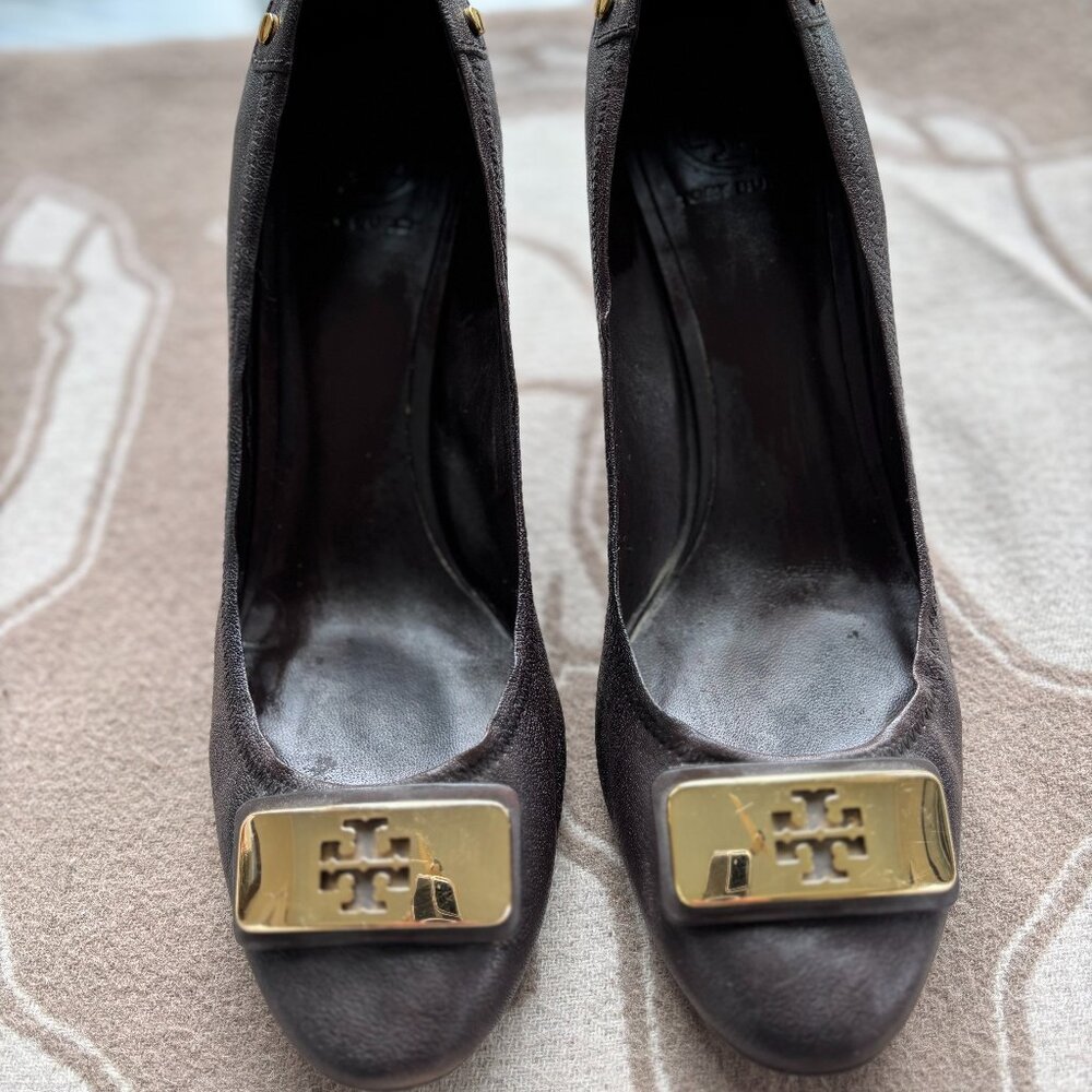 Tory Burch Brown Leather Pumps